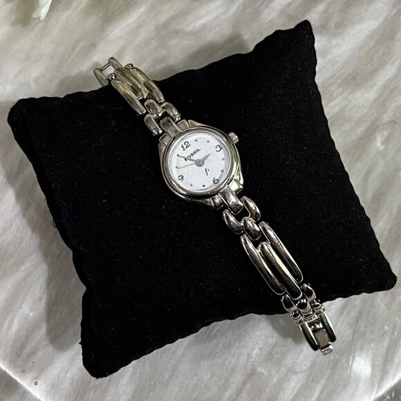Fossil F2 ES8969 Stainless Steel Analog Quartz Silver Link Bracelet Wrist Watch main image 4